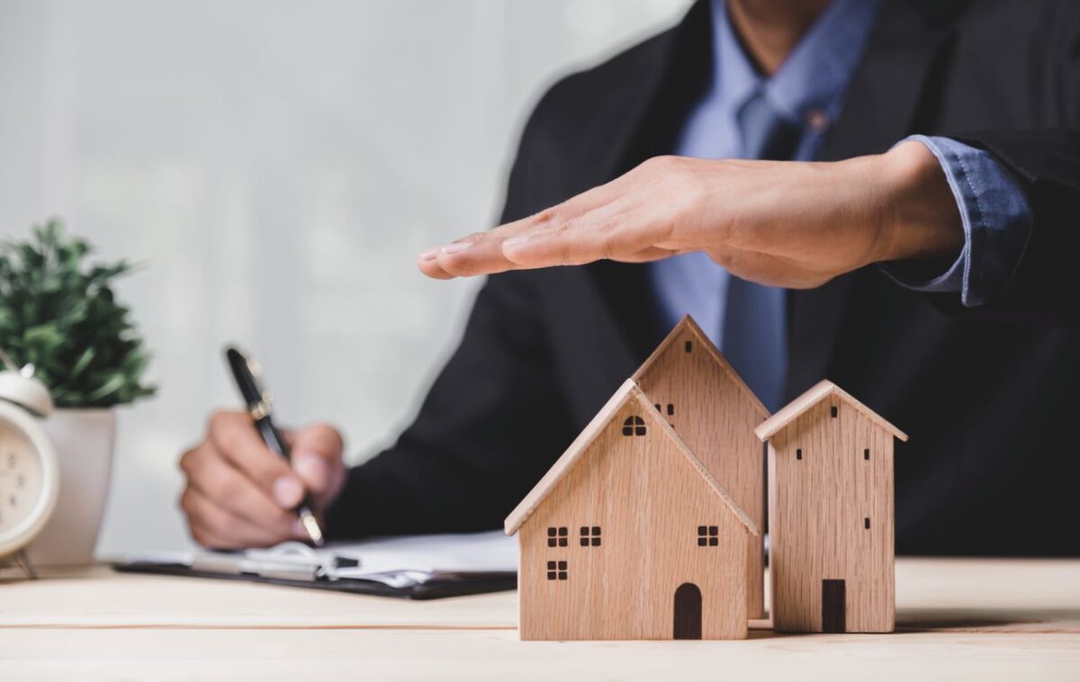 découvrez nos offres d'assurance habitation à marseille, adaptées à vos besoins et votre budget. protégez votre logement et vos biens avec des garanties complètes et un service client à l'écoute. obtenez un devis rapide et comparez les meilleures options disponibles pour vivre sereinement dans la cité phocéenne.