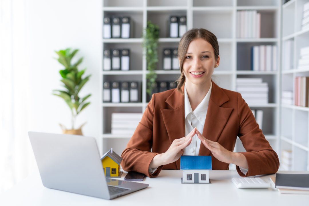 découvrez des conseils efficaces pour réduire le coût de votre assurance habitation. comparez les offres, profitez des astuces pour diminuer vos primes et assurez votre logement sans vous ruiner.