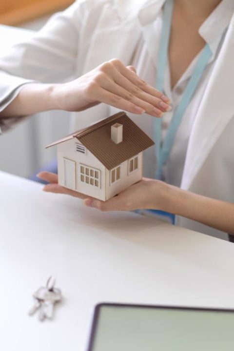 découvrez pourquoi les assureurs du tri-state affichent une perspective morose concernant l'assurance habitation, entre hausses de tarifs et sinistres croissants.