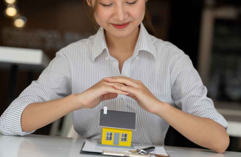 découvrez pourquoi les prix de l'assurance habitation ont augmenté de 39% en 4 ans et comment mieux gérer votre budget assurance.