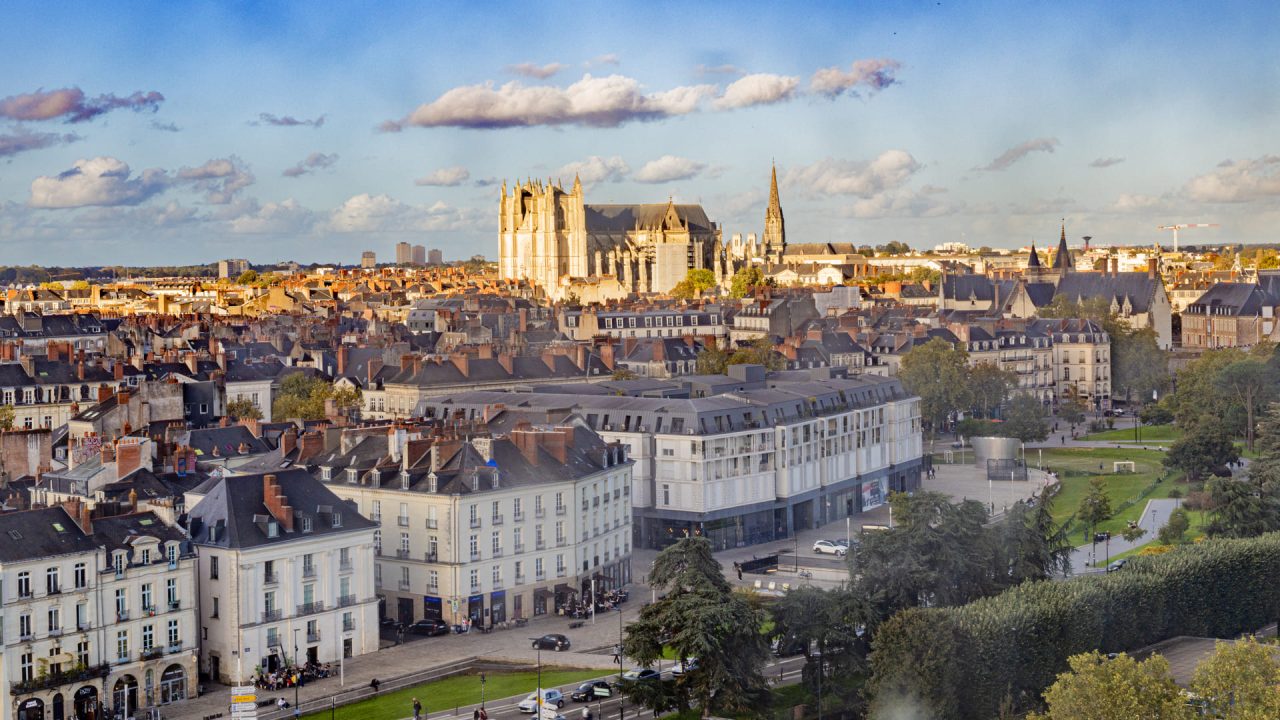 découvrez ce que couvre réellement votre assurance habitation et ce que vous financez avec votre contrat. comprenez les garanties incluses pour mieux protéger votre logement.