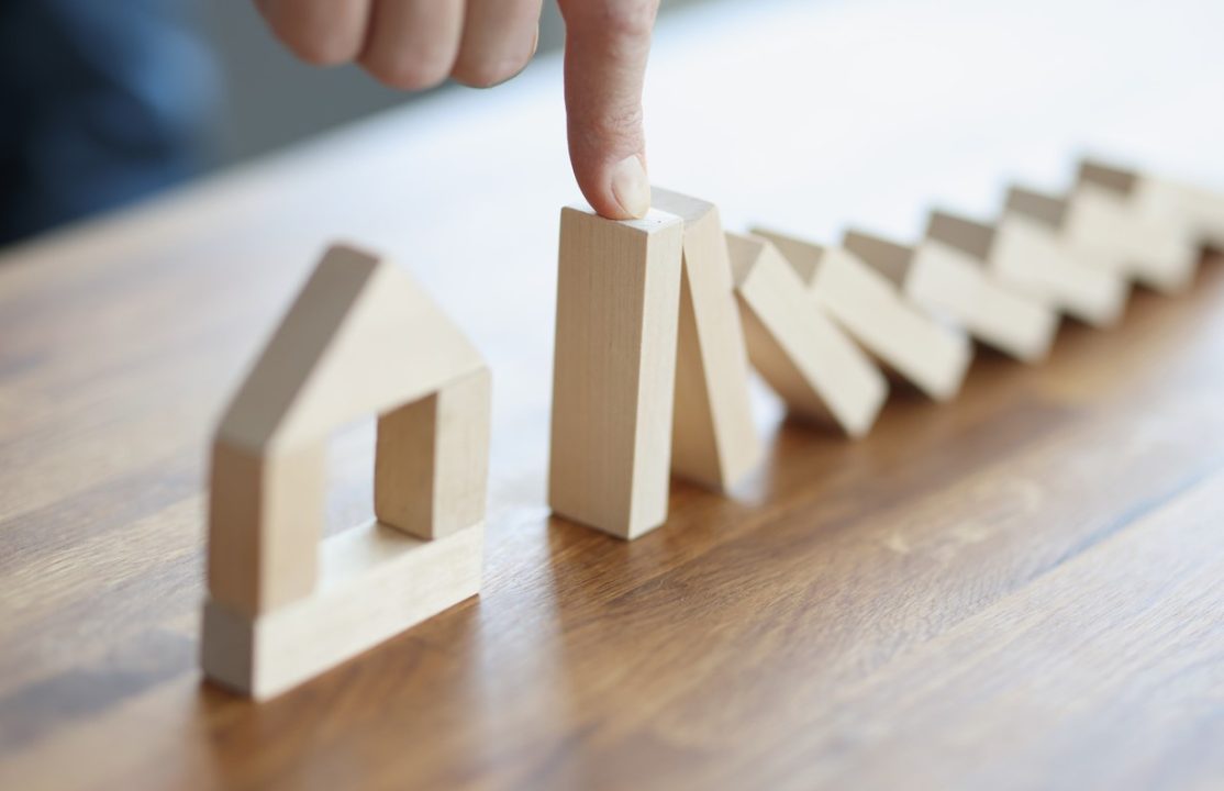 découvrez des témoignages authentiques sur la crise de l'assurance habitation et comprenez les enjeux actuels du marché.