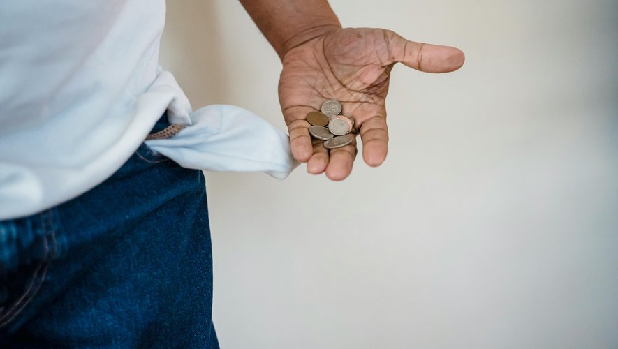 découvrez pourquoi les tarifs de l'assurance habitation vont augmenter de 12 % en 2025 et comment préparer votre budget face à cette hausse.