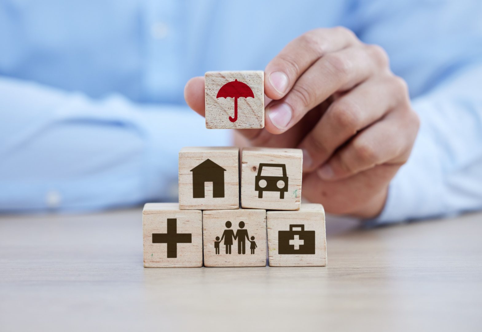 découvrez les prévisions de la hausse des tarifs d'assurance habitation pour 2025-2026 et préparez-vous à gérer votre budget efficacement.