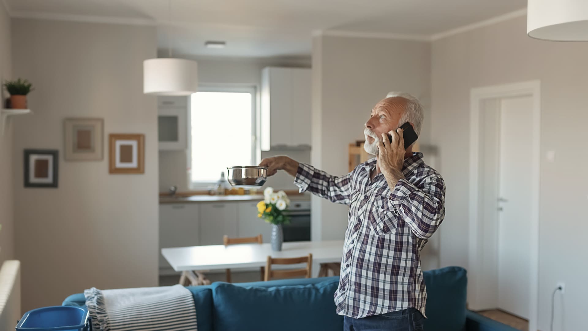 découvrez pourquoi les tarifs de l'assurance habitation augmentent en région paca et comment cela impacte les assurés locaux.