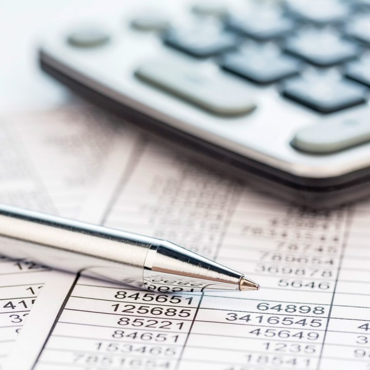 découvrez des astuces efficaces pour réduire votre prime d'assurance habitation et économiser sans compromettre votre couverture.