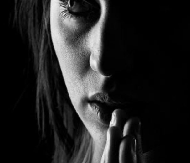 découvrez pourquoi votre assurance peut refuser le remboursement après un cambriolage nocturne et comment réagir face à ce refus.